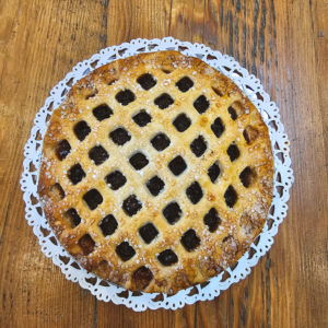 Mincemeat Pie 8" (Made with a traditional Scottish style mincemeat with a wee dash of rum, serves 6)