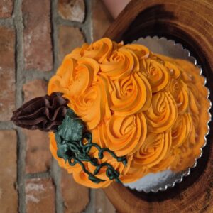 Pumpkin Rosette Cake 6" serves 4-6 (vanilla cake, caramel filling, vanilla buttercream icing)